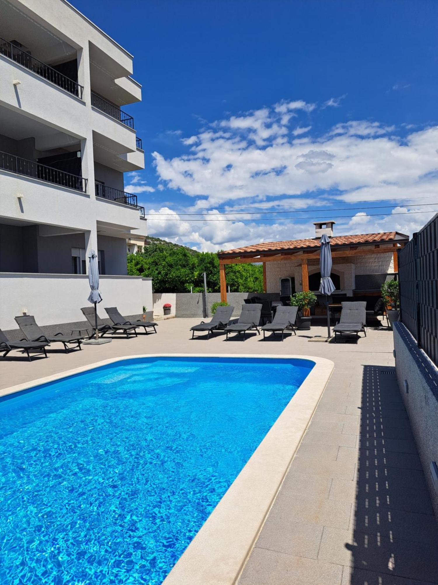 Villa Apartment Aa 2 Trogir Exterior foto